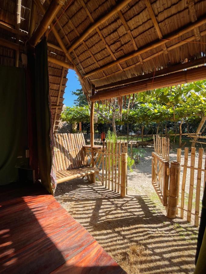Хостел Tribal Huts Community Daanbantayan Экстерьер фото