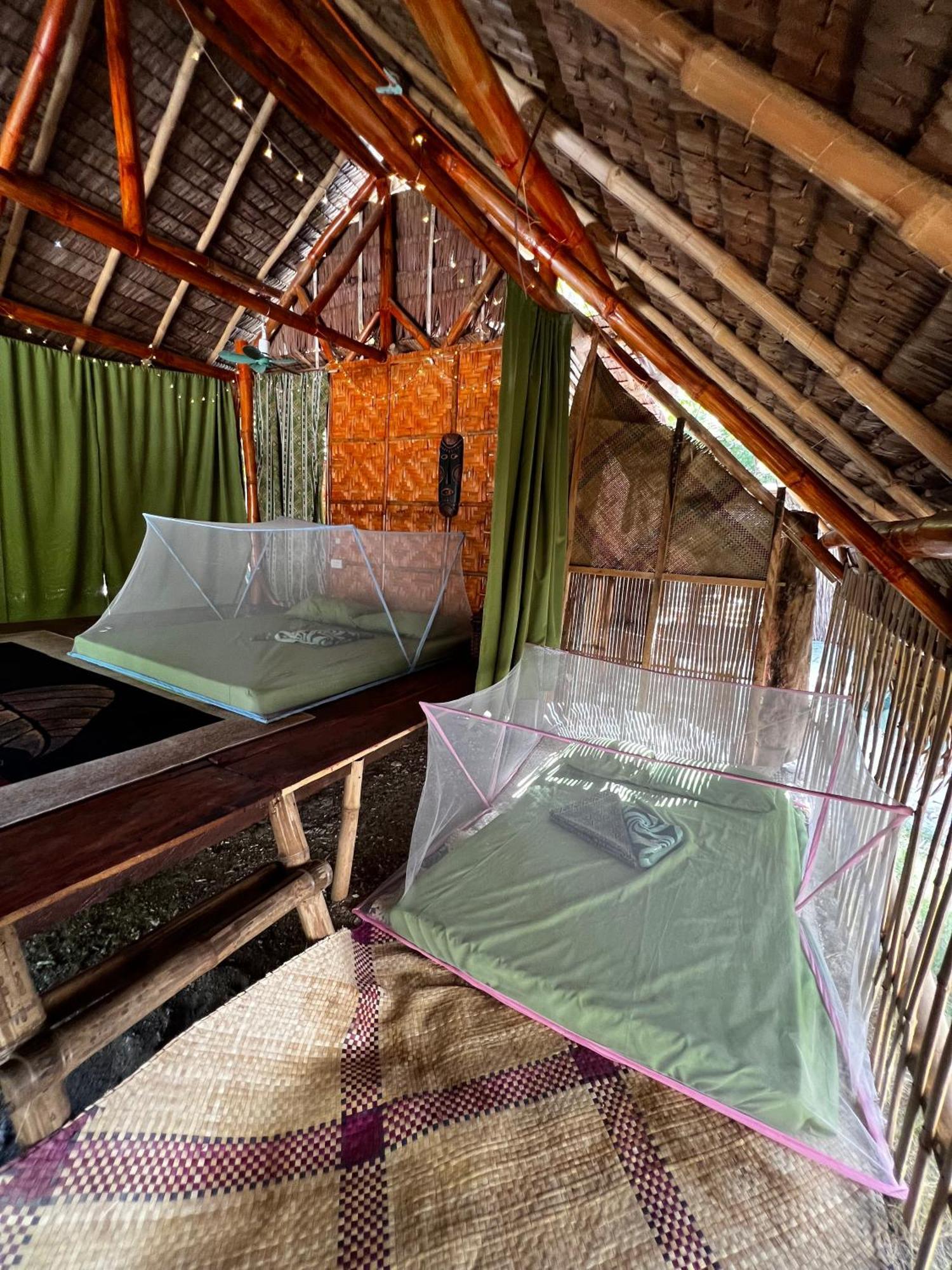 Хостел Tribal Huts Community Daanbantayan Экстерьер фото