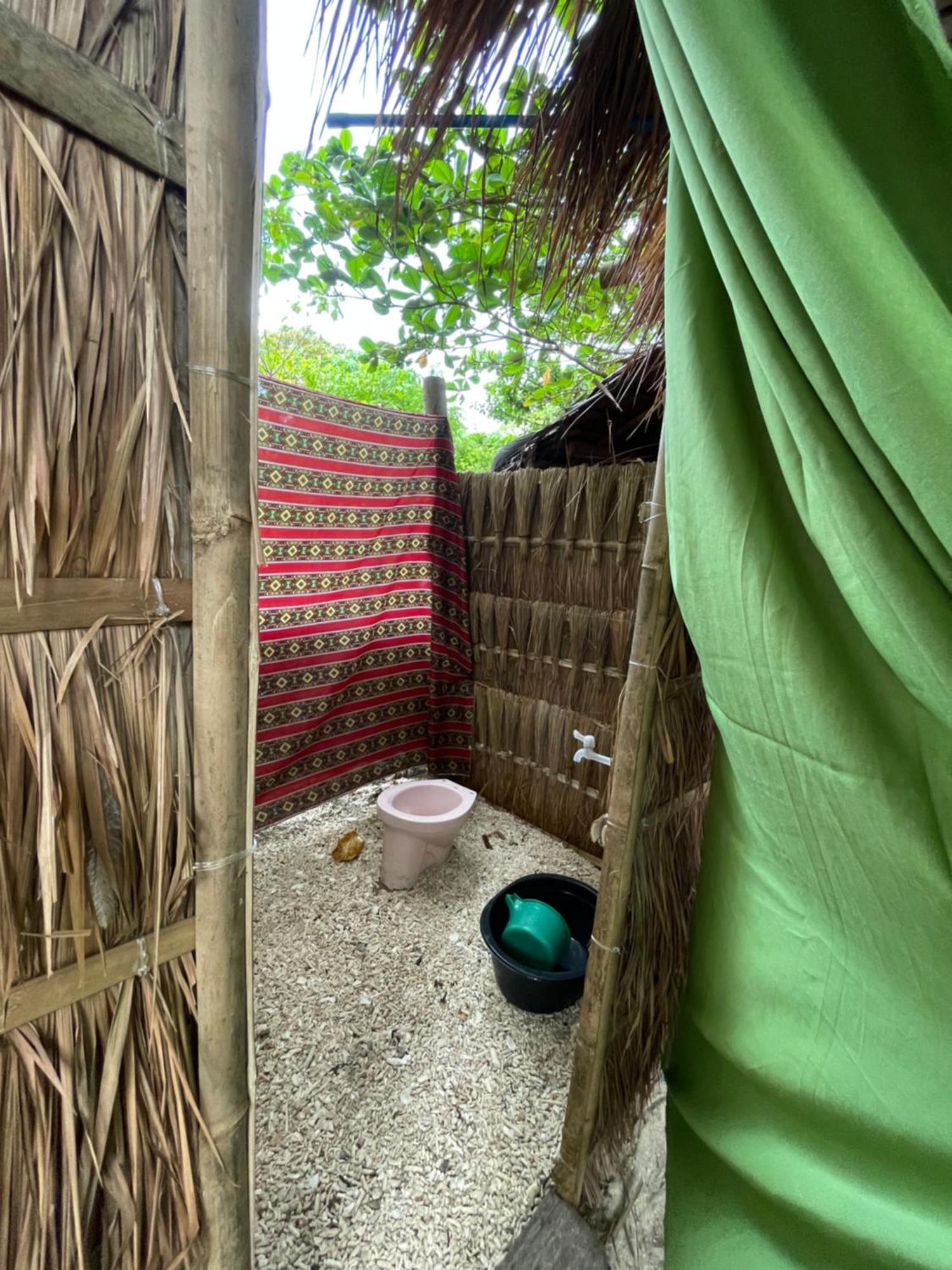 Хостел Tribal Huts Community Daanbantayan Номер фото